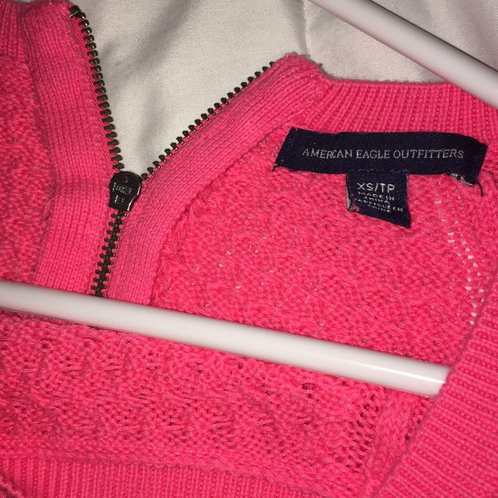 sweater - Picture 2 of 3